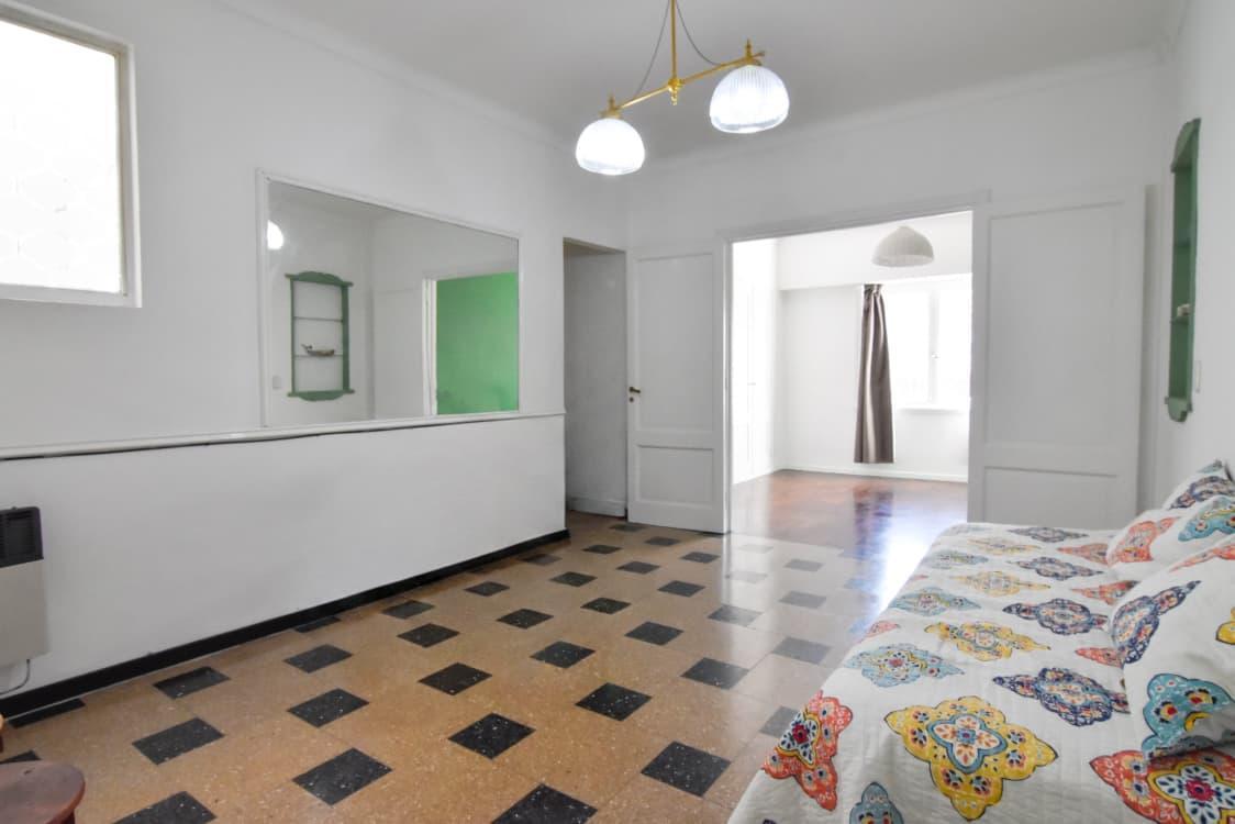 Departamento dos ambientes a la calle, 49m² — Garay y Arenales