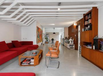 PH · 94m² · 4 Ambientes · Venta | PH Amplio y Luminoso Sin Expensas - Reciclado a Nuevo - Balcón y Patio - Parque Saavedra