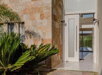 Casa de 1 ambiente, Tigre · Casa con Lote Al Bosque, Muy Privado. 5 Dorm.