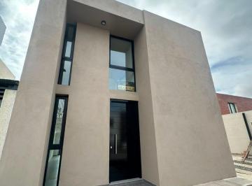Casa de 5 ambientes, Córdoba · Casa 3 Dorm. - Distrito Sur