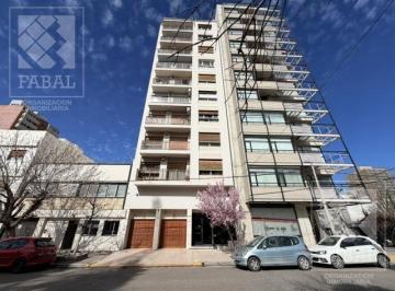 Departamento · 200m² · 4 Ambientes · 1 Cochera · Departamento Alquiler Centro, 3 Dorm. (Suite), 3 Baños, Balcón y Cochera