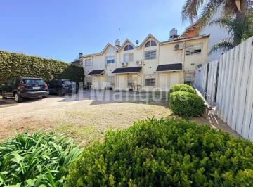 PH · 55m² · 2 Ambientes · 1 Cochera · PH 2 1/2 Ambientes con Cochera