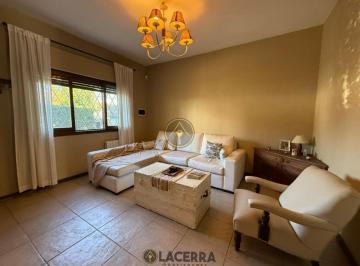 Casa de 4 ambientes, San Isidro · Casa 4 Ambientes con Jardín en Boulogne Sur Mer, San Isidro