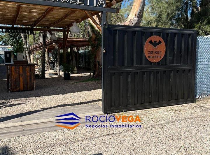Local comercial · 300m²