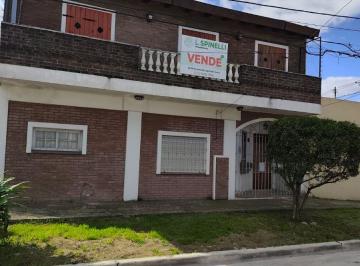 Casa de 4 ambientes, Morón · Venta de Casa en Castelar