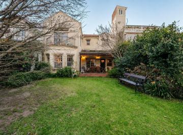 Casa · 194m² · 4 Ambientes · 1 Cochera · Casa en Venta, San Isidro