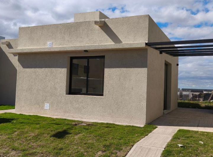 Casa · 75m² · 3 Ambientes · 1 Cochera
