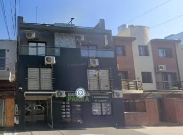 PH · 43m² · 2 Ambientes · PH en Urquiza R
