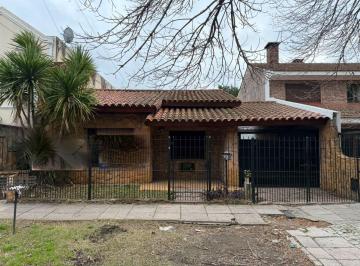 Casa de 4 ambientes, Morón · Casa 4 Ambientes con Jardin en Castelar