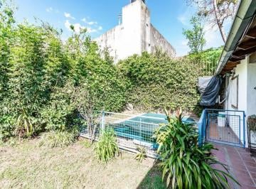 Casa · 90m² · 3 Ambientes · 1 Cochera · Vta Casa 3 Amb Jardín Piscina Apta Cred - Ballester