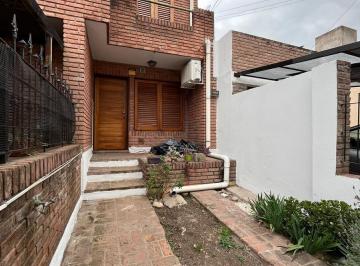 Casa · 125m² · 3 Ambientes · 1 Cochera · Dúplex 2 Dor en Lomas de San Martín