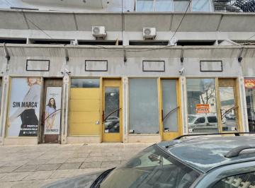 Oficina comercial · 177m² · 2 Unidades de Oficina en Venta Flores. Oportunidad