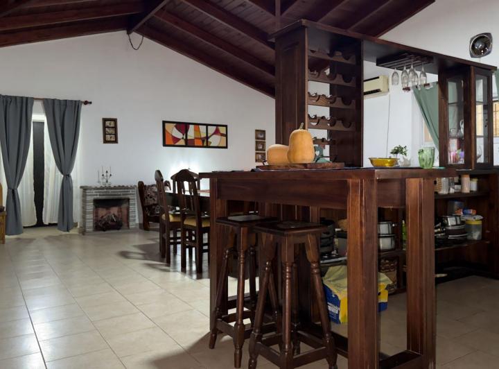 Casa · 129m² · 3 Ambientes · 2 Cocheras