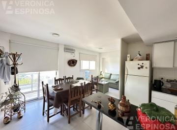 Departamento · 90m² · 4 Ambientes · 1 Cochera · Departamento de Cuatro Ambientes en Venta en Moron