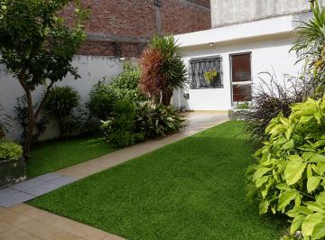 PH de 4 ambientes, Avellaneda · PH Interno con Patio en Piñeyro