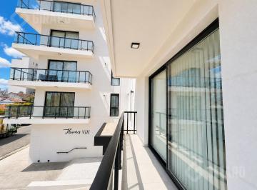 Departamento · 83m² · 3 Ambientes · 1 Cochera · Departamento en Venta de 3 Ambientes con Cochera en La de Zona Güemes, Moderno Edificio