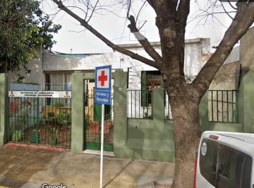 Casa · 490m² · Casa en Lote de 9,48 m X 52,49 m - Opcional Posibilidad de Compra Geriatrico