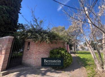 Casa · 120m² · 4 Ambientes · 2 Cocheras · Casa en Venta: Ituzaingo: 4 Ambientes