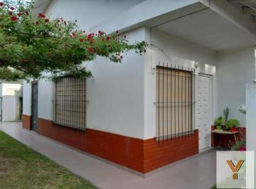 Casa · 63m² · 3 Ambientes · Casa en Venta - 2 Dorm. 1 Baño - 86 m - San Clemente del Tuyú