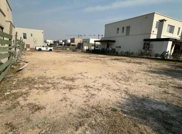 Terreno · 502m² · Terreno en Carpinchos