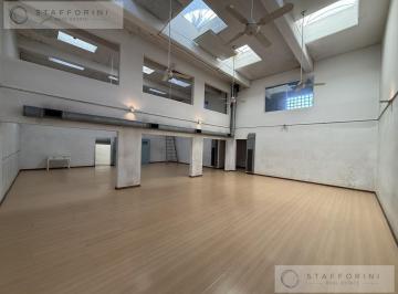 Local comercial · 200m² · 4 Ambientes · Local en Alquiler P/ Diversos Usos, Al Lado del Patio Bullrich