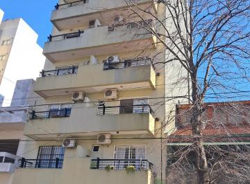 Departamento Alquiler 38m² de 1 ambiente · Departamento 1 Amb Amplio C/balcon. Vista Abierta Muy Liminoso