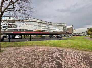 Oficina comercial · 71m² · 1 Ambiente · 1 Cochera · Alquiler de Oficina en Nordelta con Cochera