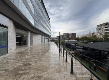 Oficina comercial · 60m² · 1 Ambiente · 1 Cochera · Alquiler Oficina Frente Al Centro Comercial Nordelta con Cochera