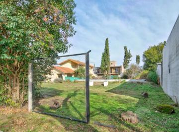 Terreno · 809m² · Venta Lote Terreno en Pilar con Potencial Constructivo
