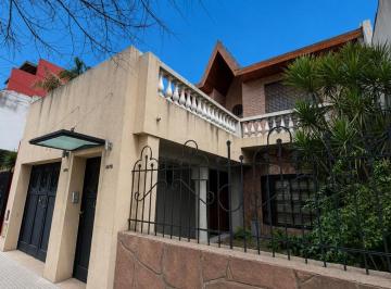 Casa · 246m² · 6 Ambientes · 1 Cochera · Venta Casa 350 m² en Mataderos (Barrio Naón)