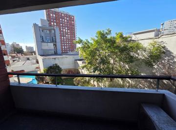 Departamento en Alquiler de 4 ambientes Ramos Mejía · Importante Dto de 4 Amb. Luminoso, Al Frente y Lado