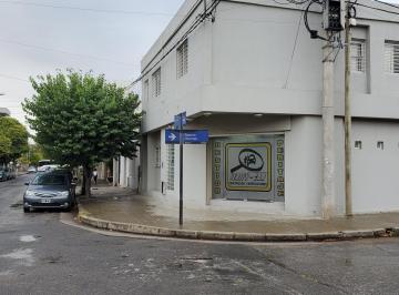 PH · 180m² · 8 Ambientes · 4 Unidades + Local - Venta en Bloque, con Escritura