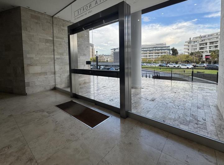 Oficina comercial · 44m² · 1 Ambiente · 1 Cochera