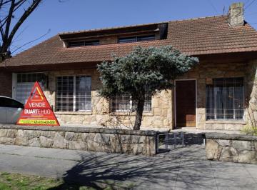 Casa de 4 ambientes, Almirante Brown · Excelente Casa con Dpto. Muy Buena Ubicación