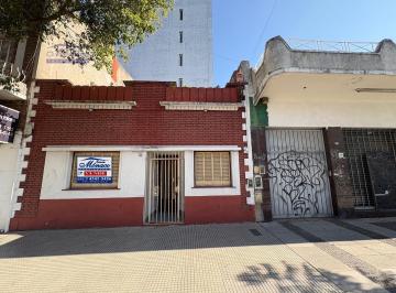 Casa · 66m² · 3 Ambientes · Casa a Refaccionar/ Oportunidad de Desarrollo