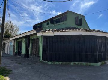 Casa · 126m² · 5 Ambientes · 2 Cocheras · Venta de Casa de 5 Ambientes en Guernica