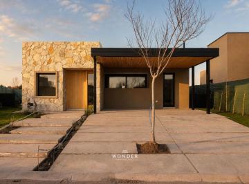 Casa de 4 ambientes, Chacras de Coria · Casa a Estrenar en Una Sola Planta - 3 Dorm. - Barrio Rincón Viamonte Chacras, Lujan de Cuyo