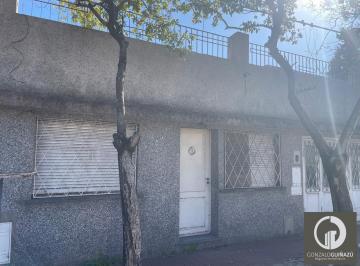 Terreno · 145m² · 3 Ambientes · 1 Cochera · Casa en Venta 2 Dorm. en Fisherton