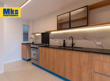 Departamento · 76m² · 3 Ambientes · 3 Ambientes con Balcón. Reciclado a Nuevo. Av Montes de Oca, Barracas.