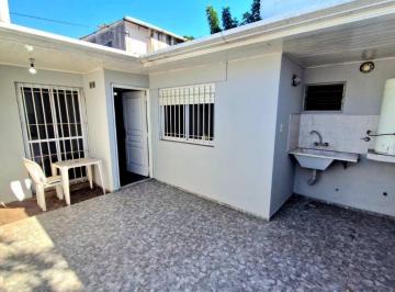 PH de 2 ambientes, Lanús · PH en Alquiler en Remedios de Escalada Sin Expensas