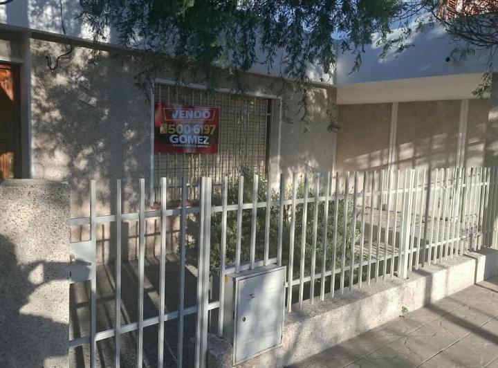 Casa · 150m² · 3 Dormitorios · 1 Cochera