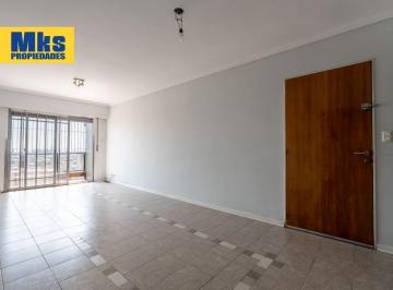 Departamento · 84m² · 4 Ambientes · Venta, Departamento de 4 Ambientes. Semipiso, Sobre Av Mitre. Vista Abierta.