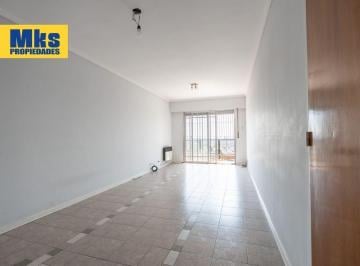 Departamento · 84m² · 4 Ambientes · Venta, Departamento de 4 Ambientes. Semipiso, Sobre Av Mitre. Vista Abierta.