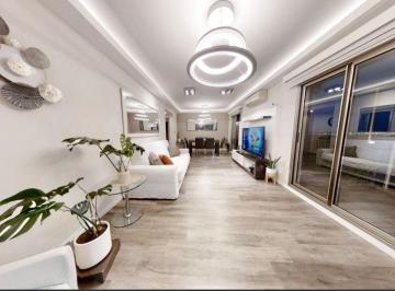 Departamento · 118m² · 4 Ambientes · 1 Cochera · Venta. 4 Ambientes. Baulera y Cochera.