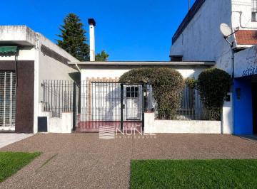 ANC-ANC-1744_2 · Venta Casa 3 Ambientes en Bernal, Quilmes