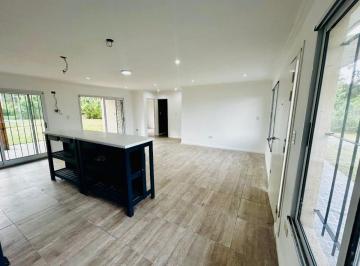 Casa de 4 ambientes, Cañuelas · Venta Casa 4 Ambientes con Pileta y Cochera en Barrio Los Campitos Cañuelas