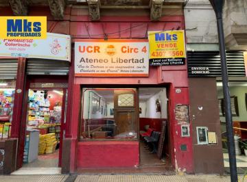 Local comercial · 101m² · Venta. Local Comercial. y Viviendas de 4 Amb, Terraza en La Boca.