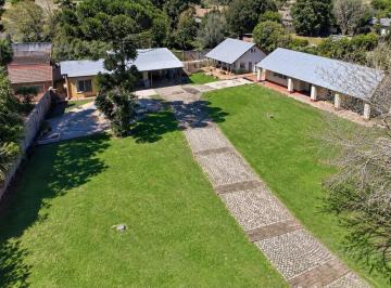 Quinta vacacional · 1537m² · 6 Ambientes · Quinta de 1537 m² en Venta - Francisco Alvarez