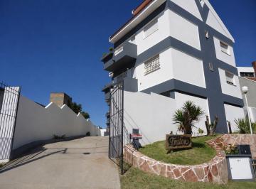 Departamento · 40m² · 2 Dormitorios · 1 Cochera · Venta Dpto. 3 Amb. a Pasos de La Playa! C/cochera y Gas Natural!