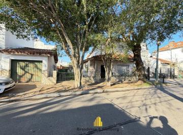 Casa · 117m² · 3 Ambientes · 1 Cochera · Casa en Venta a Refaccionar – 15,30 de Frente × 13,95 m – a 2 Cuadras de Av Maipú
